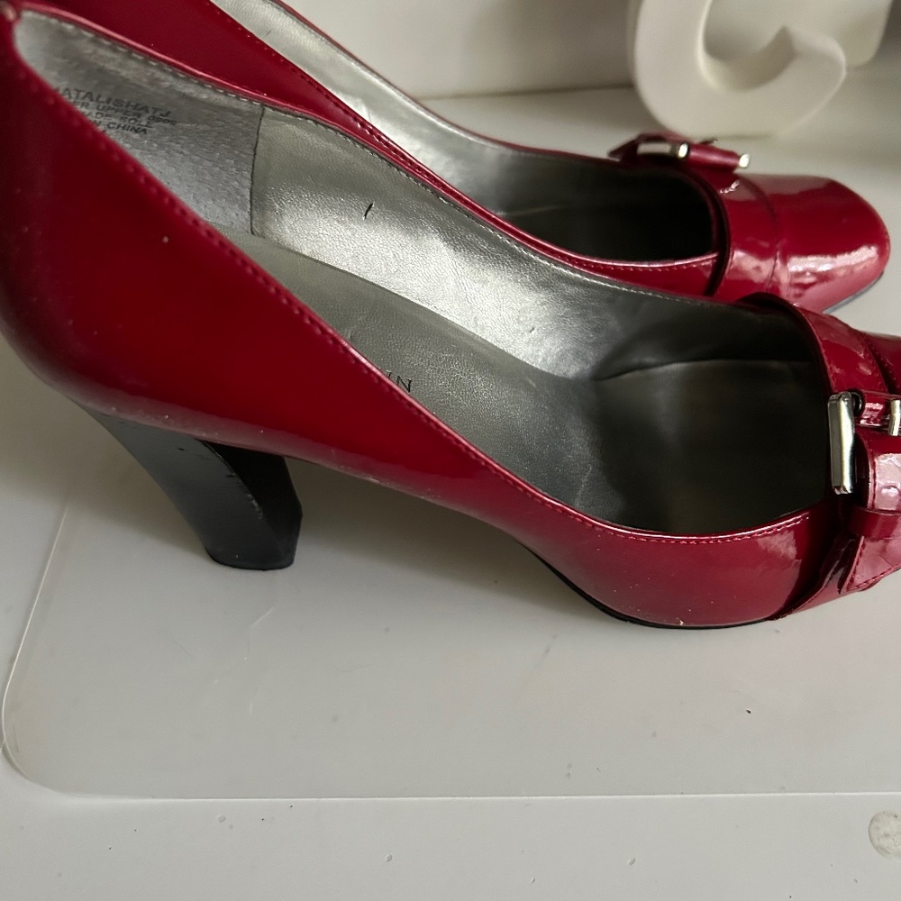 Women’s dress shoe